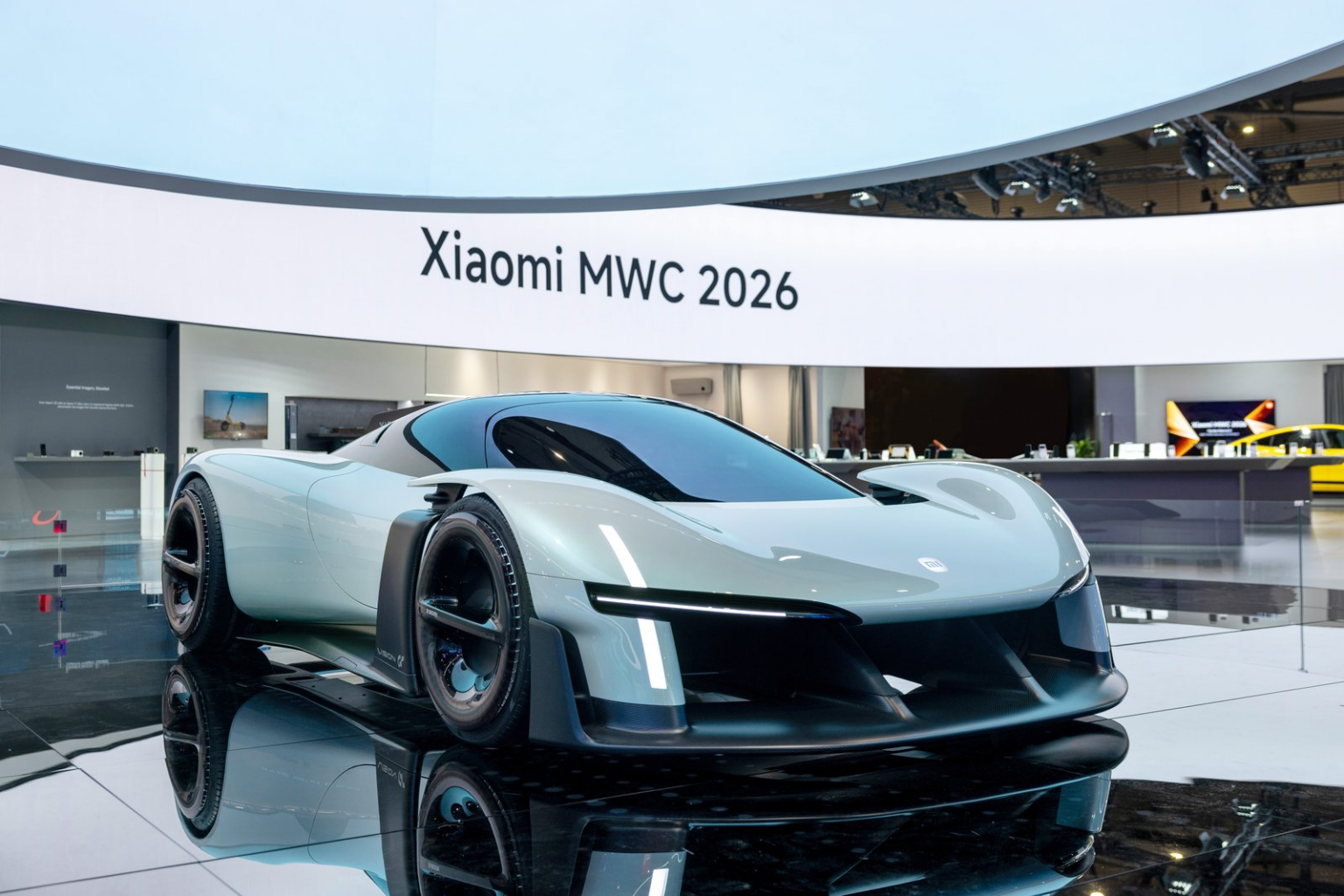 Xiaomi materializa el ecosistema «Human × Car × Home» con IA proactiva en el MWC 2026.