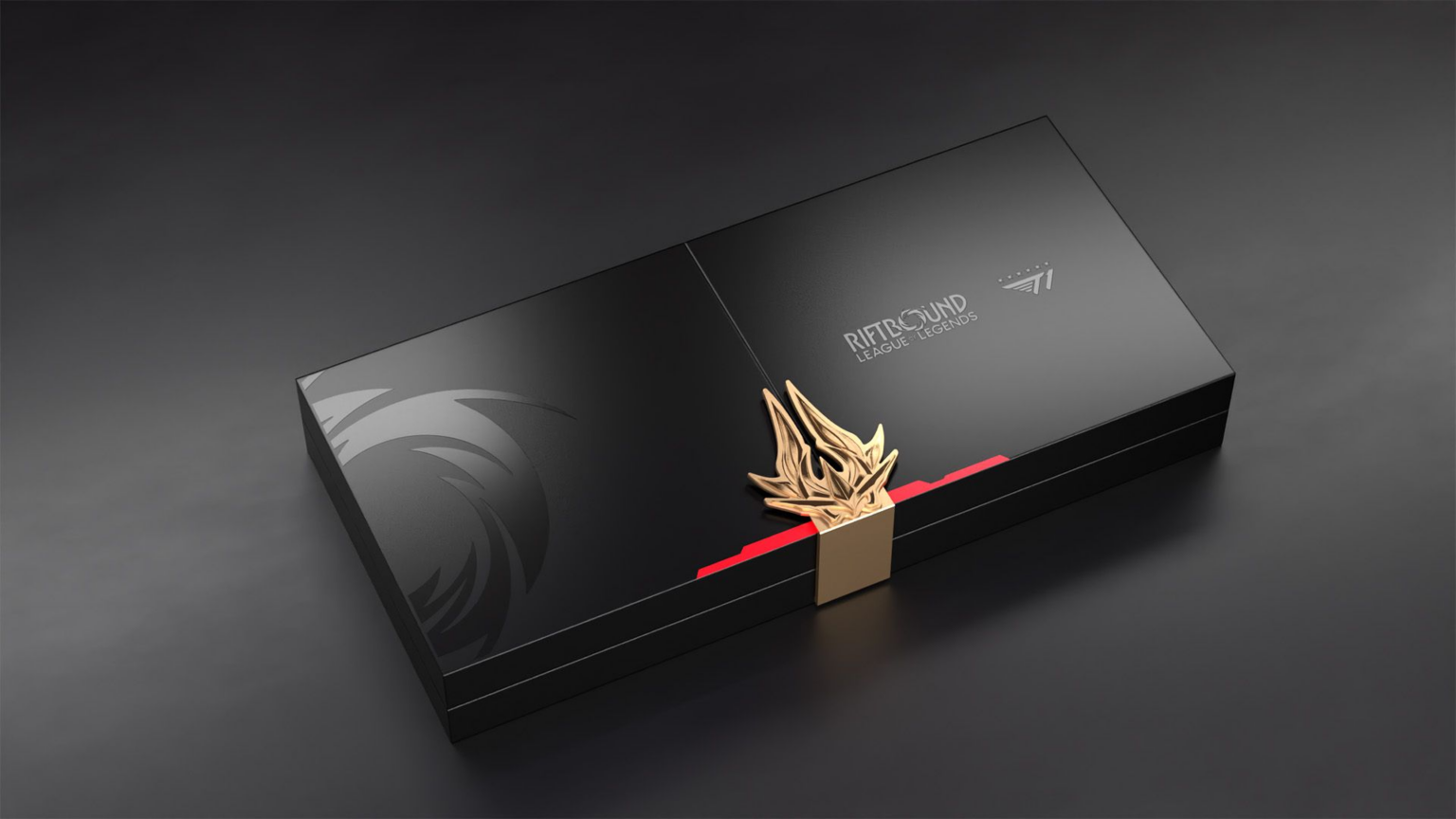 🦅🥇 INMORTALIDAD EN PAPEL: RIOT INMORTALIZA EL TRICAMPEONATO DE T1 CON UN EXCLUSIVO SET DE ALTA GAMA